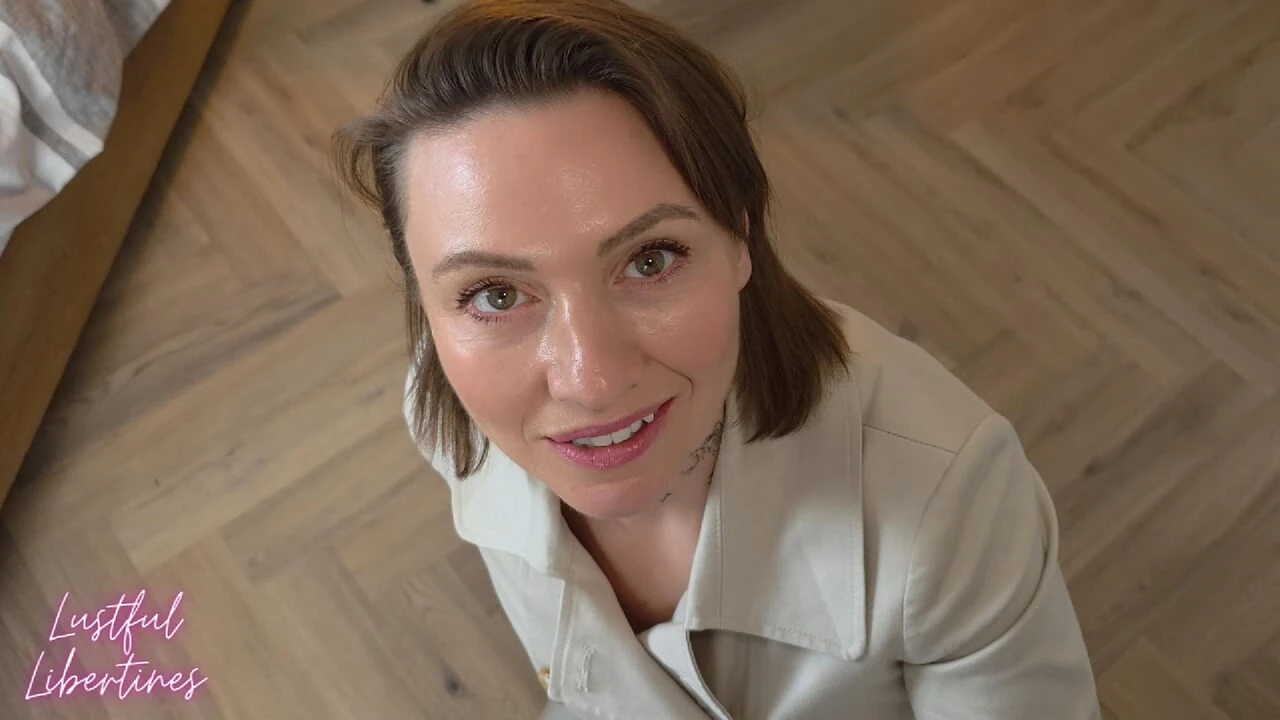 Accidentally Booked My Stepmom: Her Mature MILF Pussy Soaked at the Thought of Fucking Me