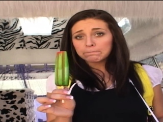 Gracie Glam Lets The Ice Cream Man Put His Dick Inside Her