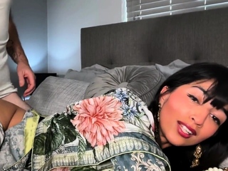 Pakistani Bhabi Aaliyah Yasin in shalwar kameez gets fucked
