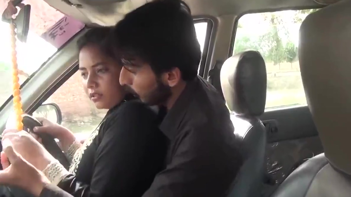 Sadaf Aunty, Outdoor Lap With A Big Disk