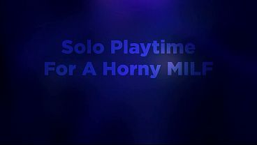 Horny Brittany Andrews Gets Her Pussy While She Squeeze Her Big Boobs!