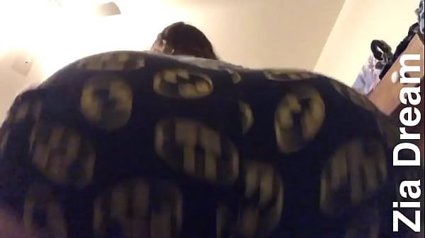 Big booty shake