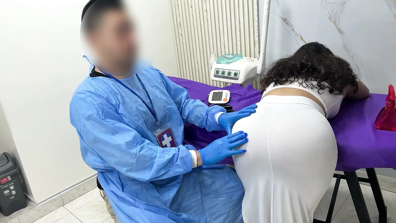 Routine check-up ends in big of the LATINA CULONA in the office