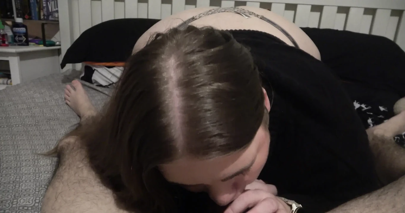 POV Quick Wife Blowjob Before Bed